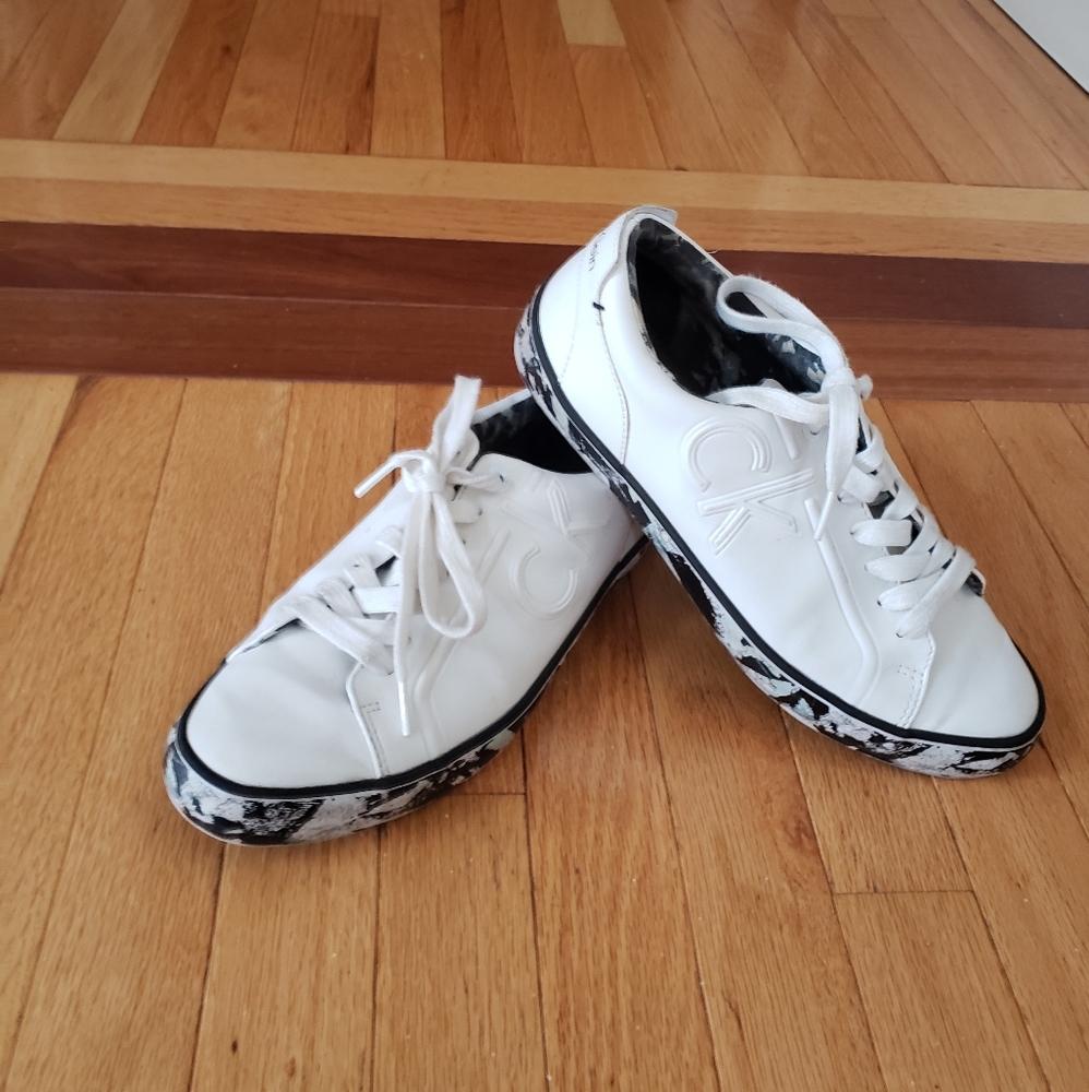 MENS CALVIN KLEIN SNEAKERS SIZE 9